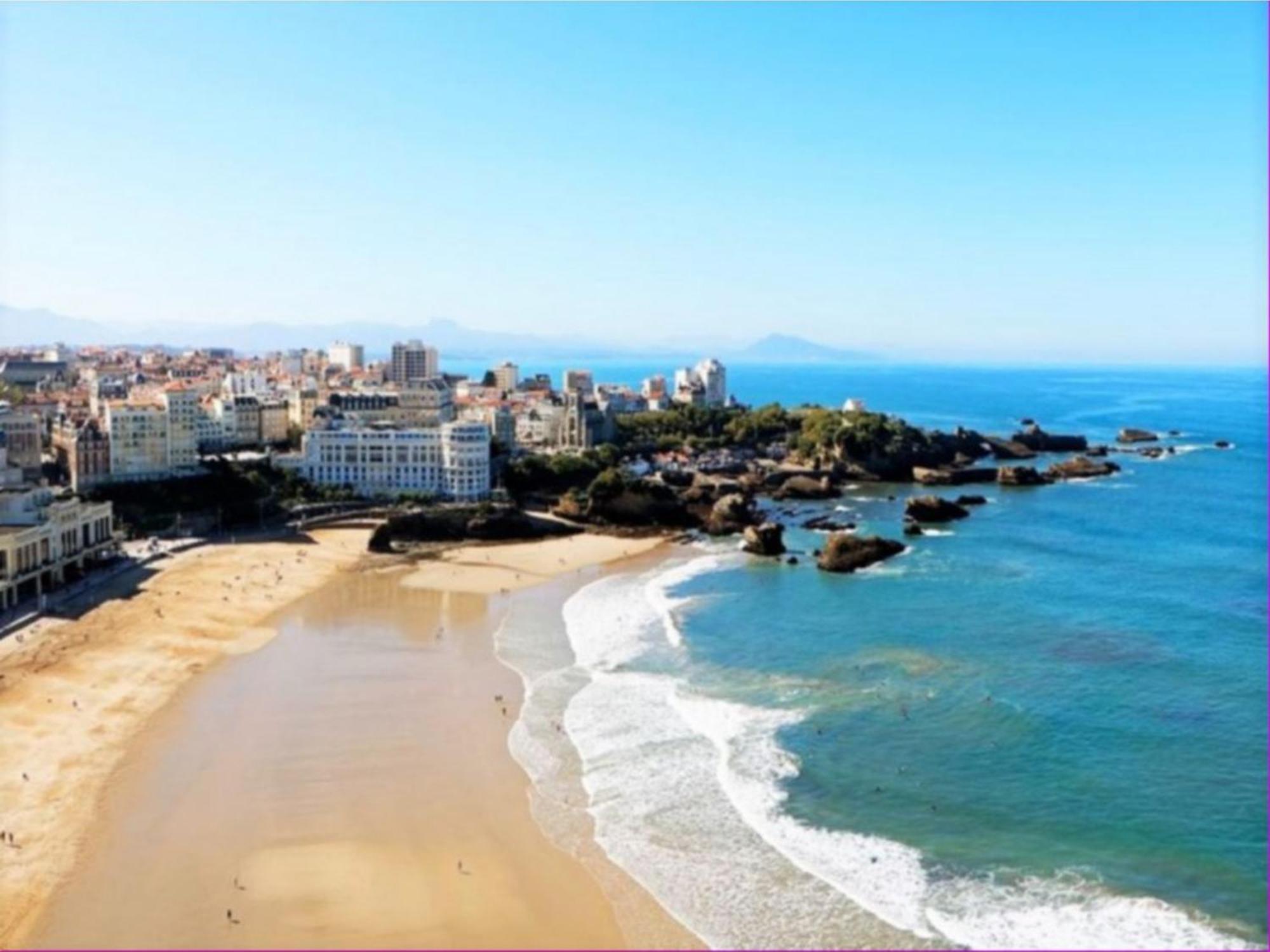 Studio Front De Mer Avec Piscine Et Balcon A Biarritz - Fr-1-3-412 Exterior photo